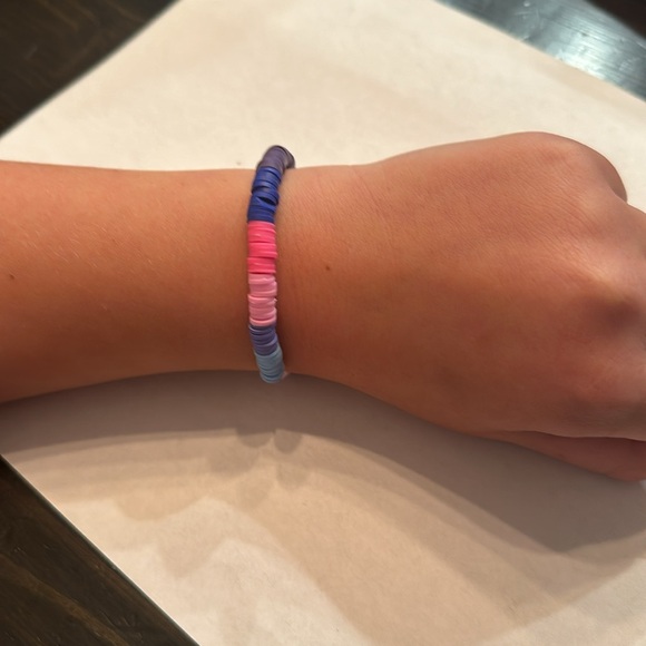 Smaller handmade necklace or bracelet. - Picture 2 of 2